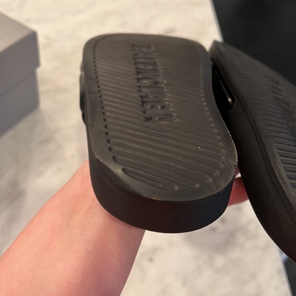 🔥 BALENCIAGA pool slides sandals quilted black logo FR40 US 9/9.5 - Picture 6 of 10